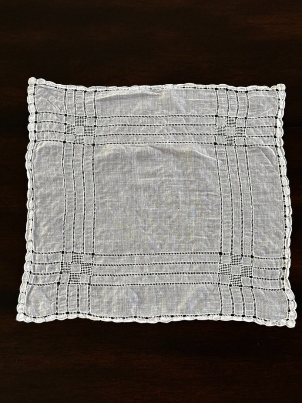 1940s Vintage Drawn Thread Handkerchief Geometric Openwork Scalloped Bridal